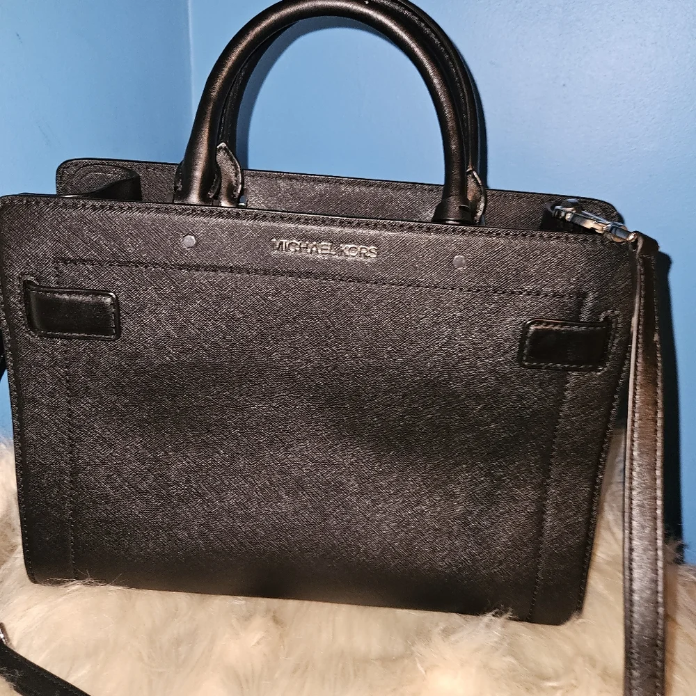 Tote - Picture 2 of 2